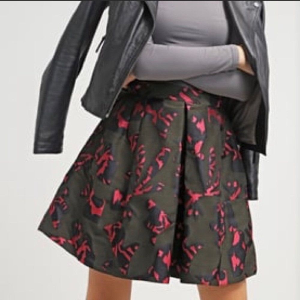 EUC Banana Republic Jigsaw 🧩 pattern a-line skirt Sz8
